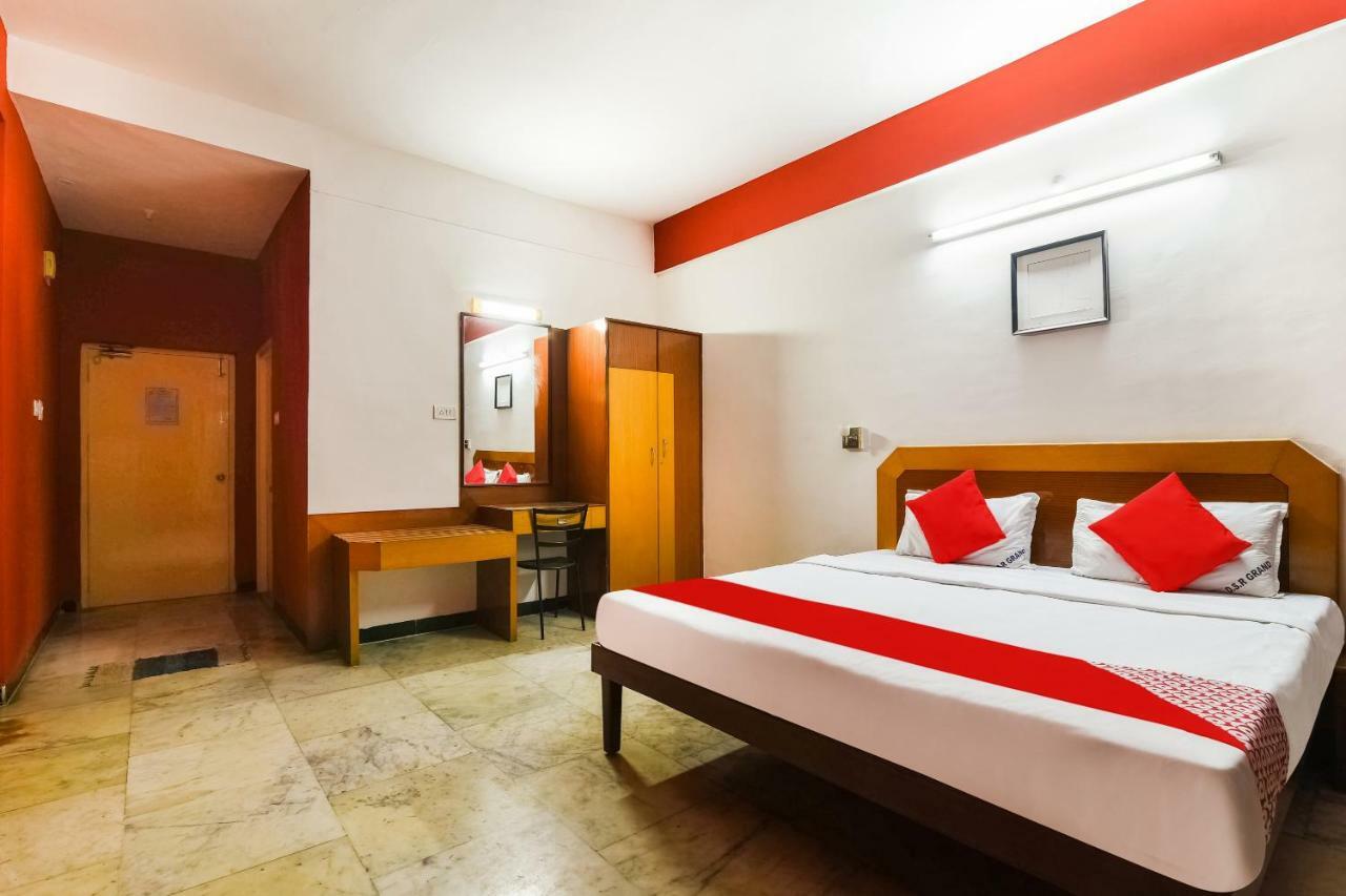 Oyo 48251 Dsr Grand Hotel Krishnagiri Eksteriør billede
