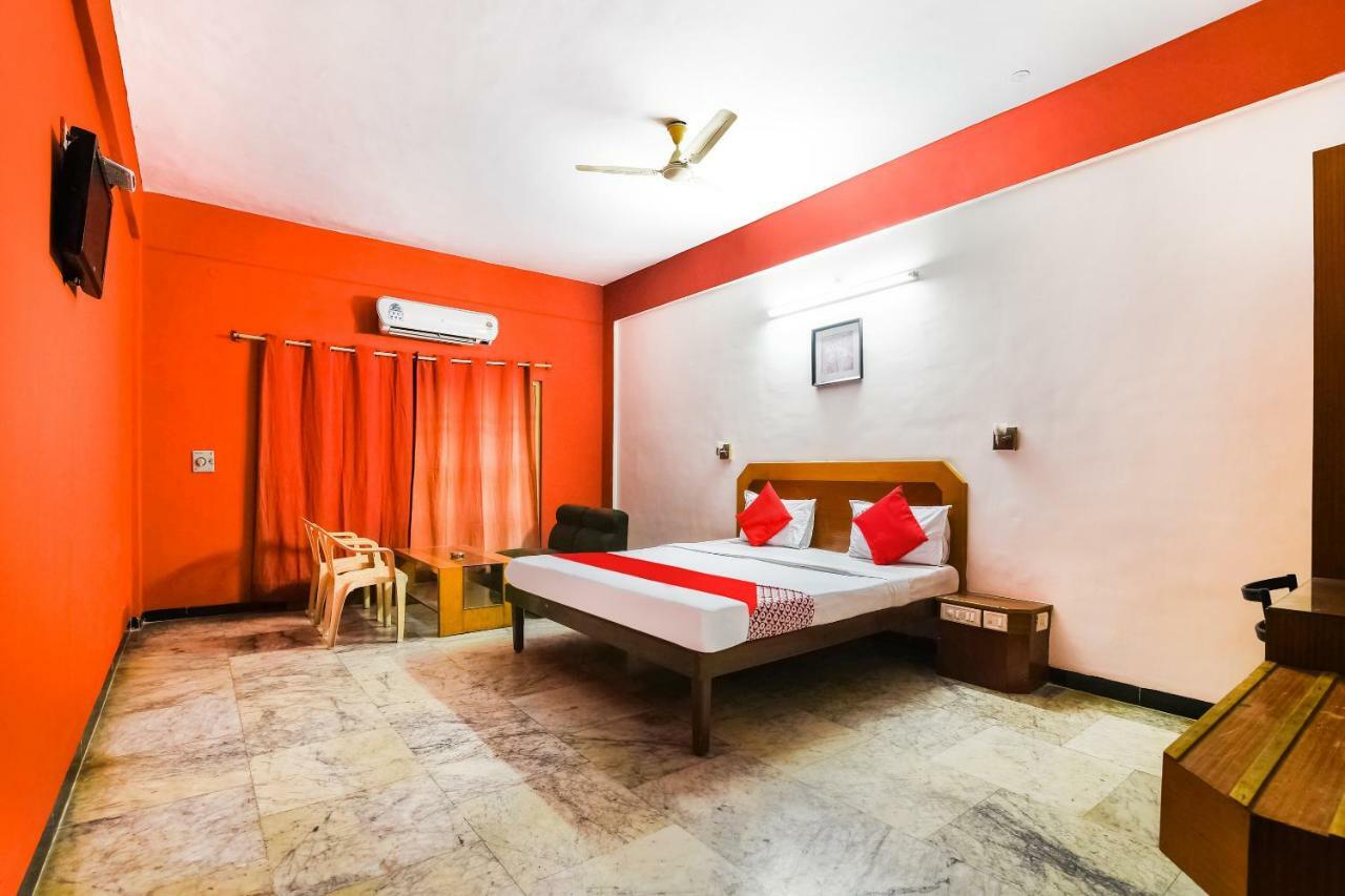 Oyo 48251 Dsr Grand Hotel Krishnagiri Eksteriør billede
