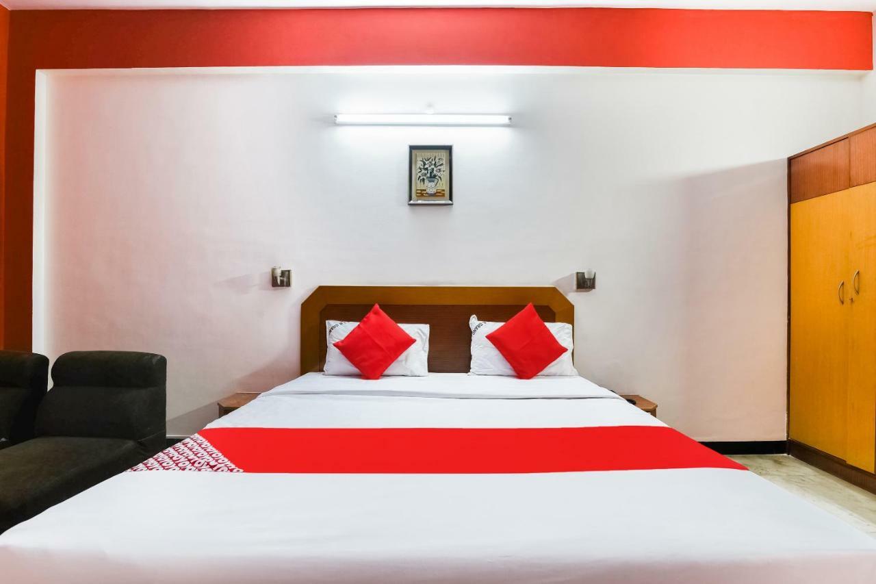 Oyo 48251 Dsr Grand Hotel Krishnagiri Eksteriør billede